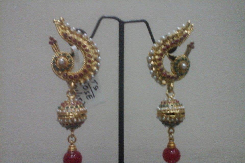 Bharatnatyam Jewellers, Satellite