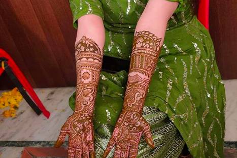 Best Mehandi Services in Delhi | Bridal, Festival, Karwa Chauth Mehandi  Services.