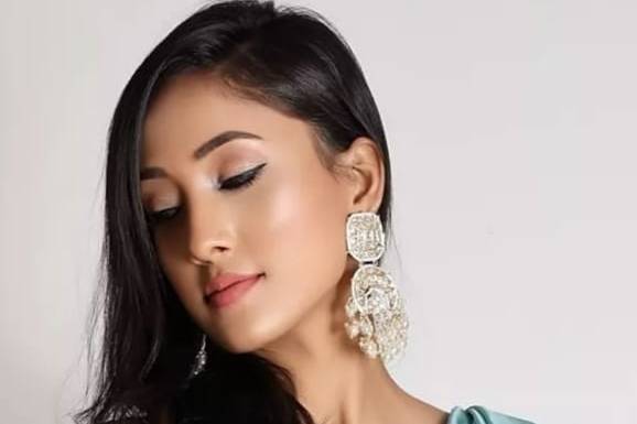The Glamour Zone By Rupal Chheda