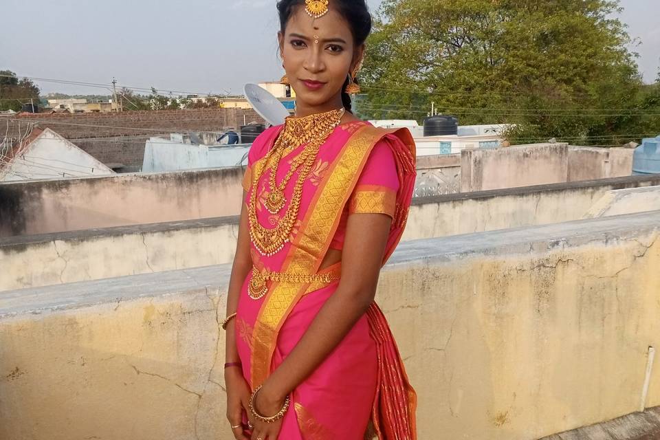 Aarthi Bridal Makeup