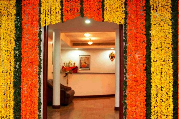 Entrance decor