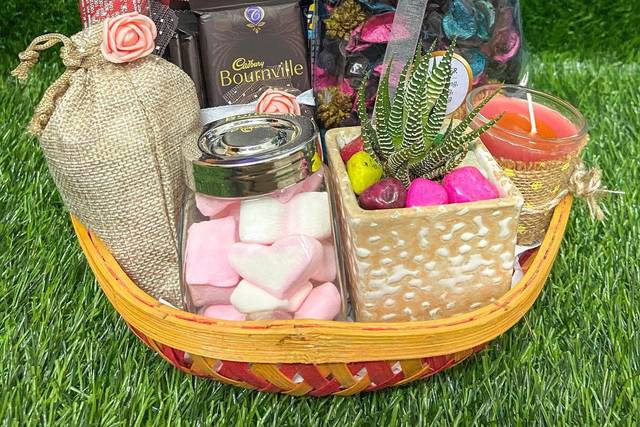 Jaisalmer Wicker Hamper Gift Basket Big