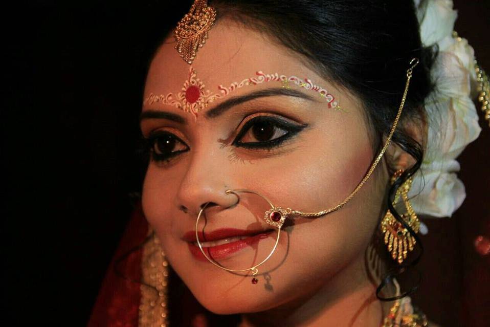 Ananya Indu Bridal Arts - Makeup Artist - Dum Dum 