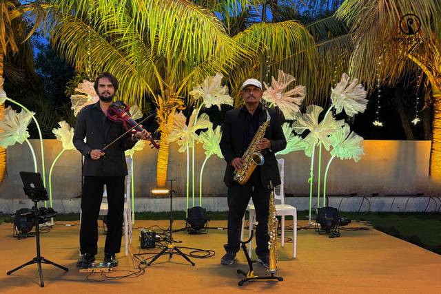 Live music band wedding