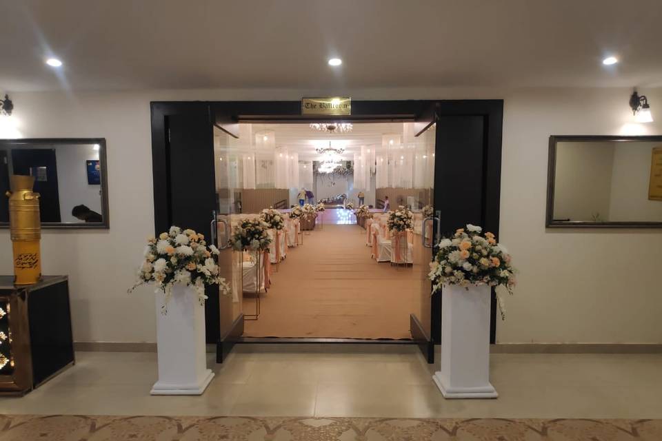 Entry decor