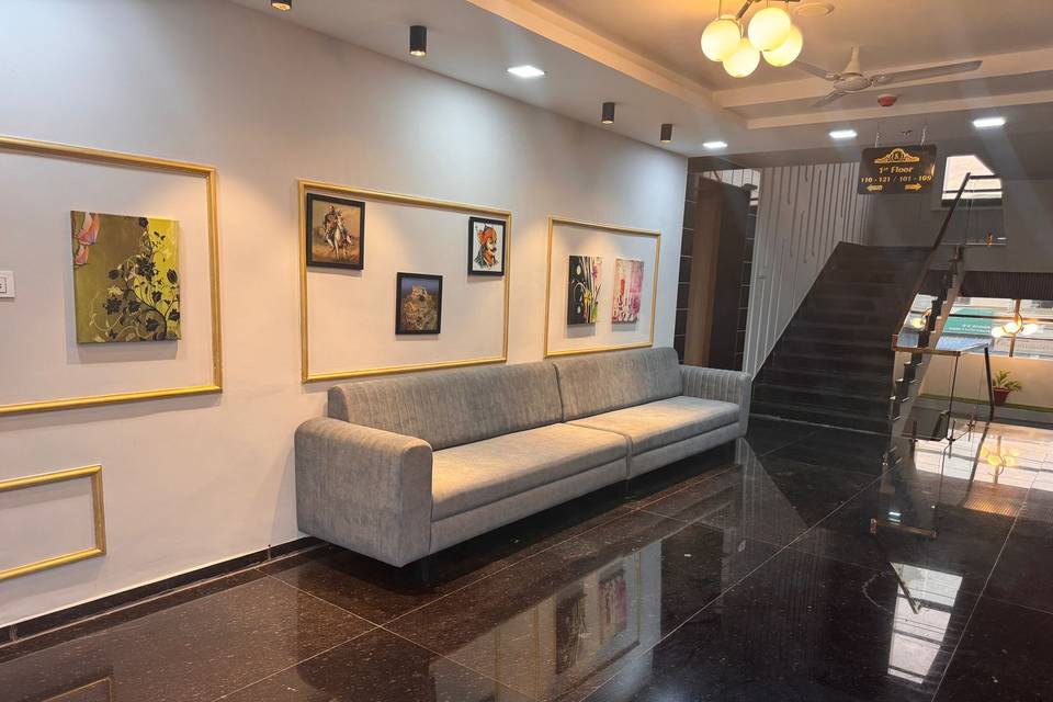 OPEN LOBBY