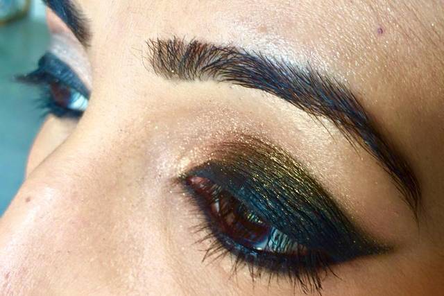 Kareizma Makeup & Hair