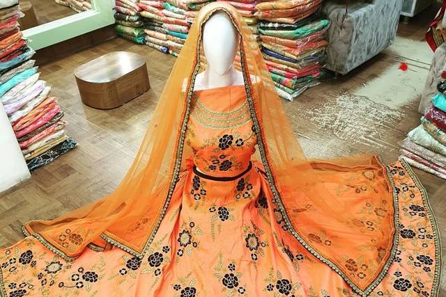 Punam Lehnga House (@punamlehngahouseamritsar) • Instagram photos and videos