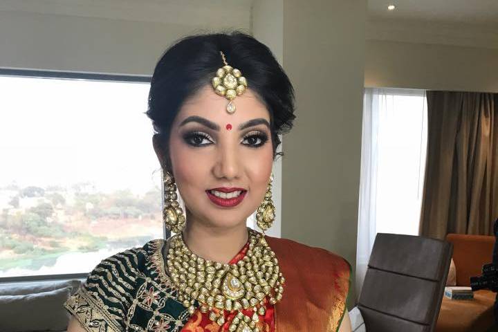 Komal Gulati Makeup Artist