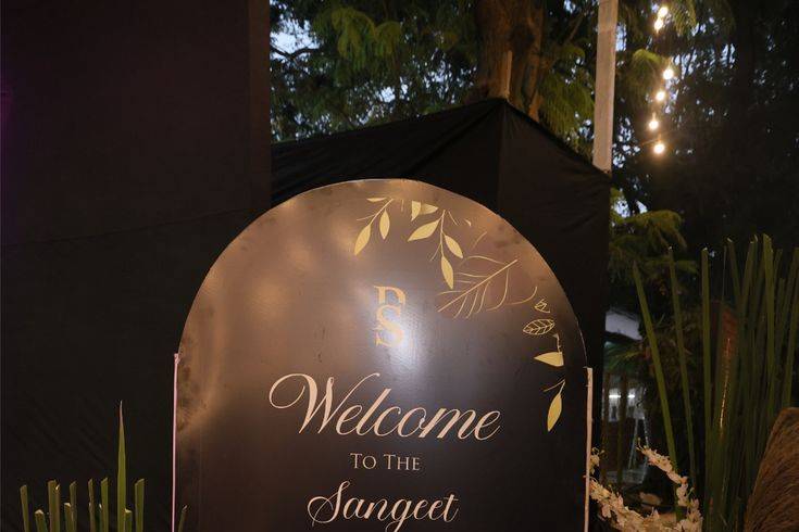 Welcome board