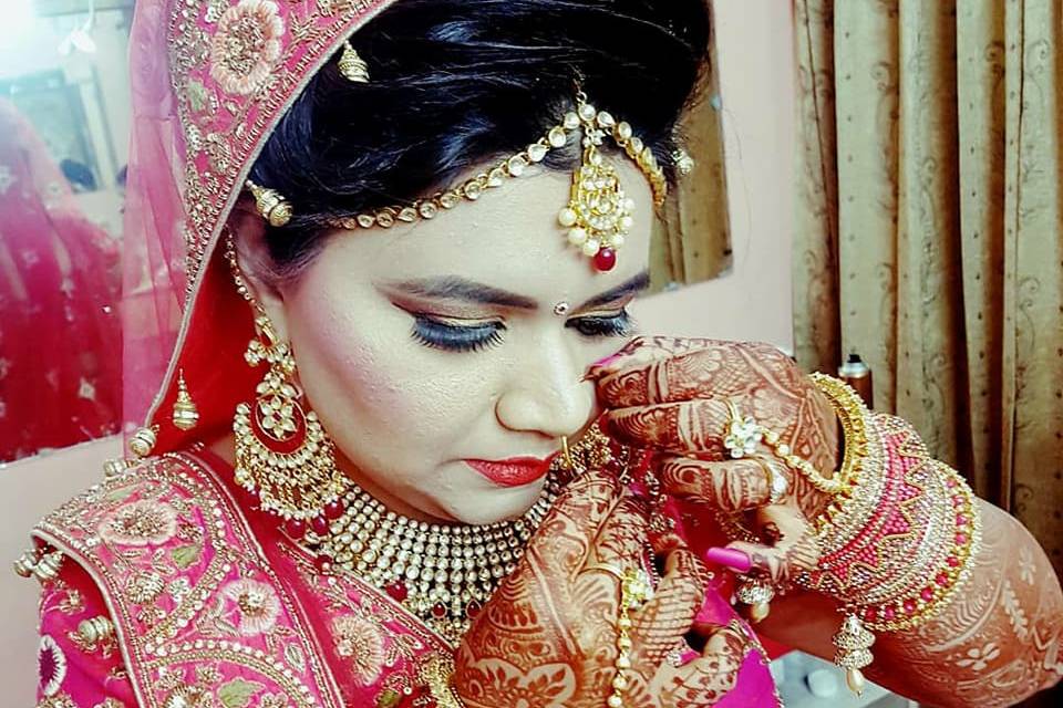 Vijeta Jain Makeup Artist