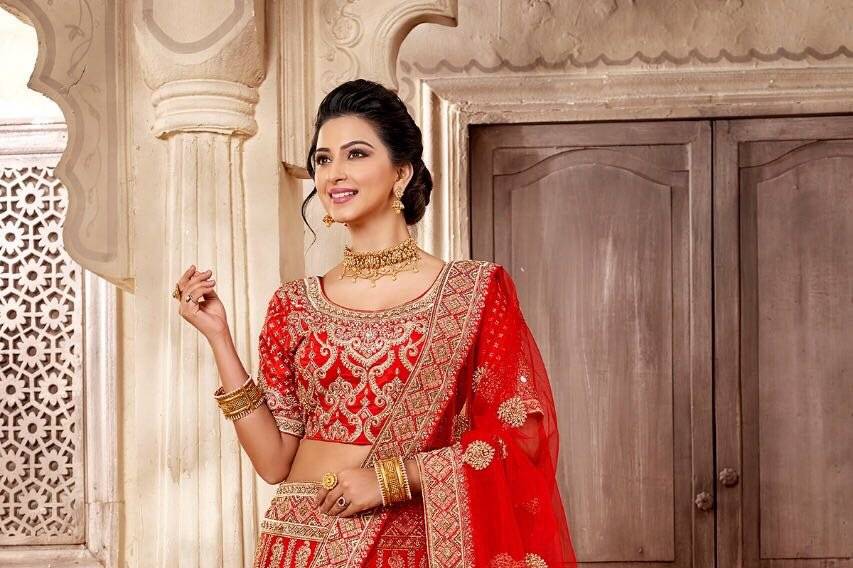 Bridal Lehnga & Wedding Sarees Designer Stores in Commercial Street