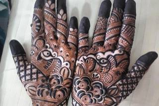 Farhat Mehendi