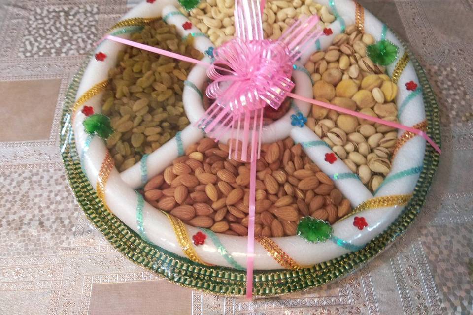 Dry-fruit tray for Gifting