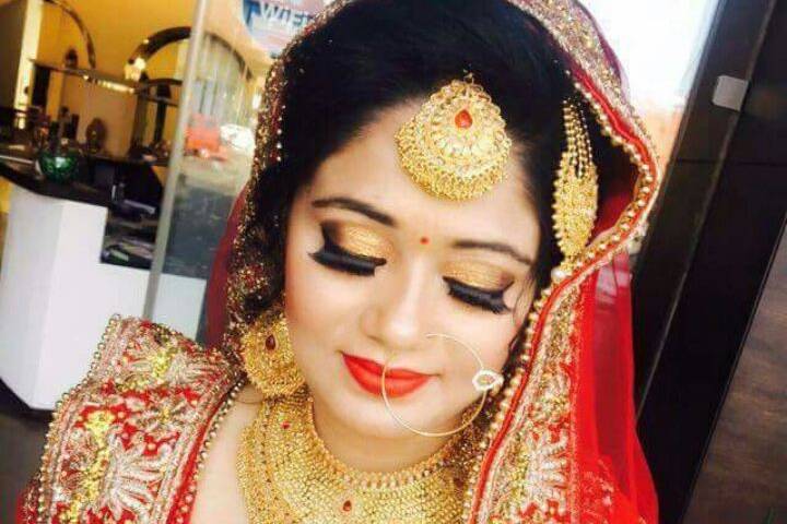 Bridal makeup