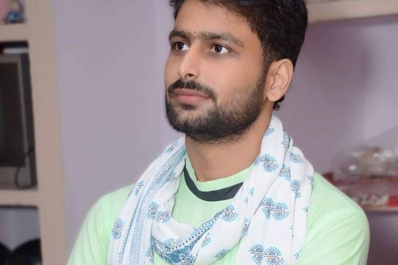 Acharya Yashesh Ji
