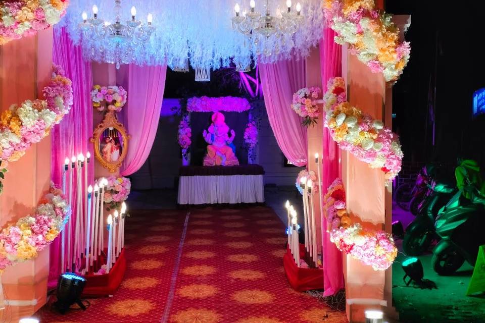 Entrance decor