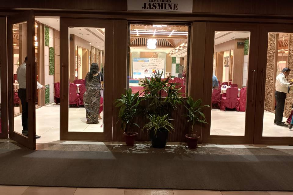 Jasmine Hall Entry