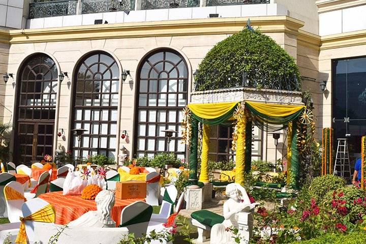 The Royal Plaza Hotel, Connaught Place