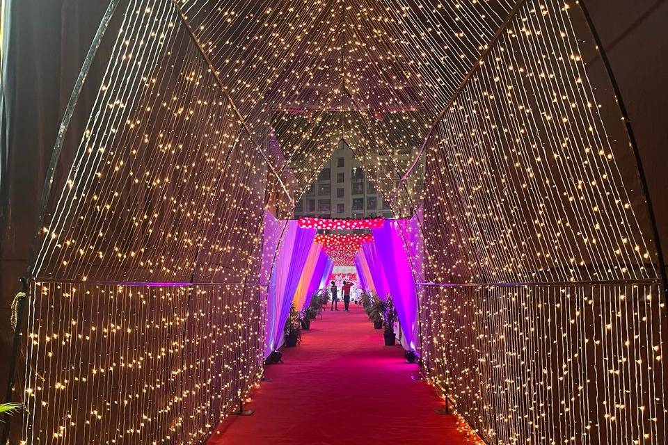 Entry tunnel decor