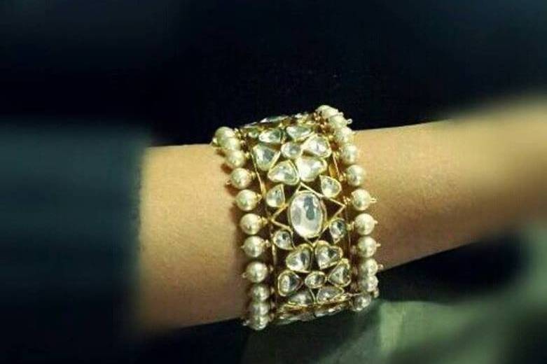 Bracelet