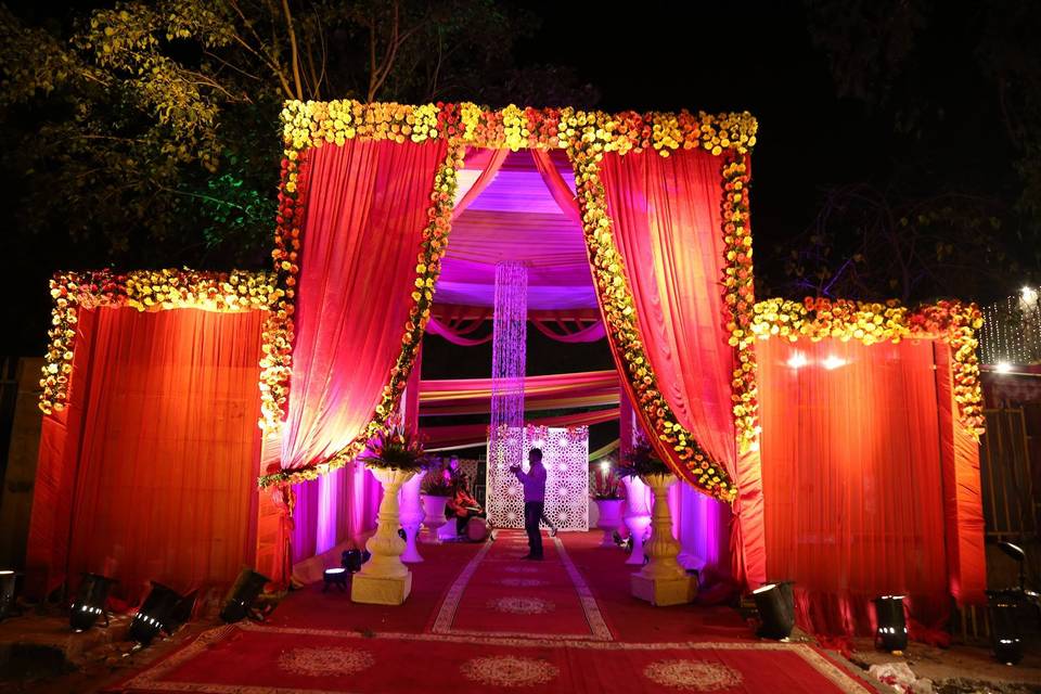 C M Tent House Caterers & Decorators