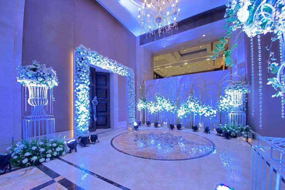 Entrance decor