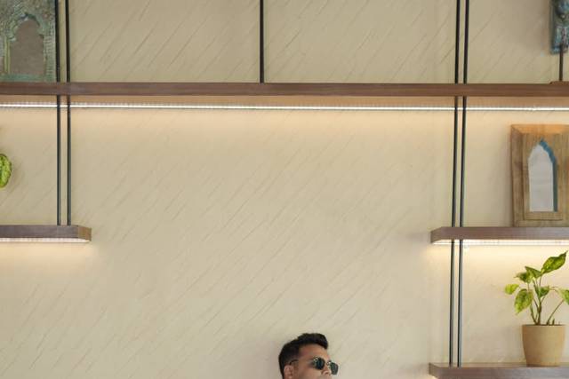 Anchor Ruchit Shah, Dahisar East