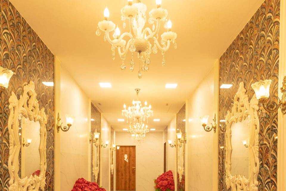 Washroom lobby