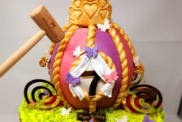Customised cake