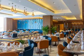 Hometel by Sarovar Hotels