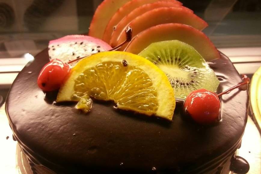 verities of cakes - Picture of Mr. Brown, Ghaziabad - Tripadvisor