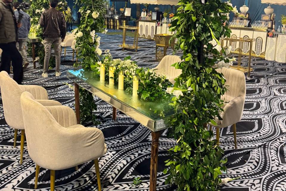 Mirror Table