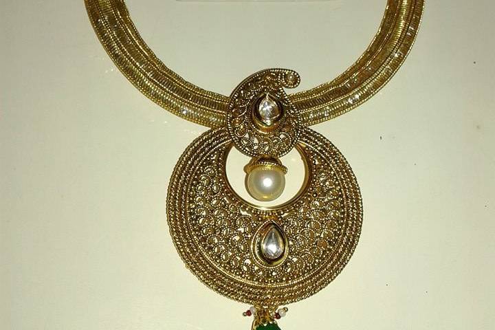 Bridal jewellery