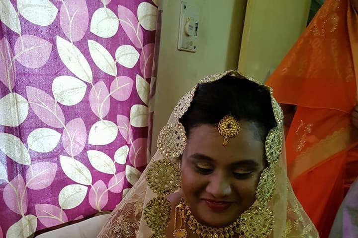 Bridal makeup