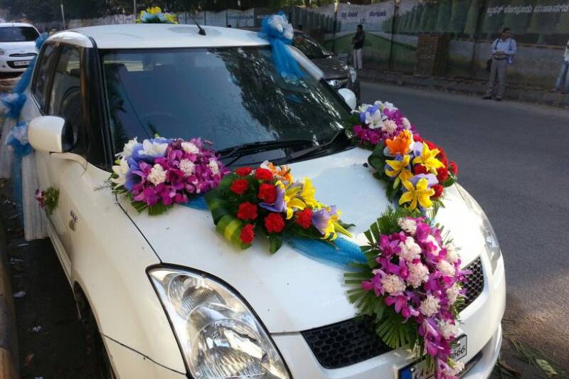 Car floral decor