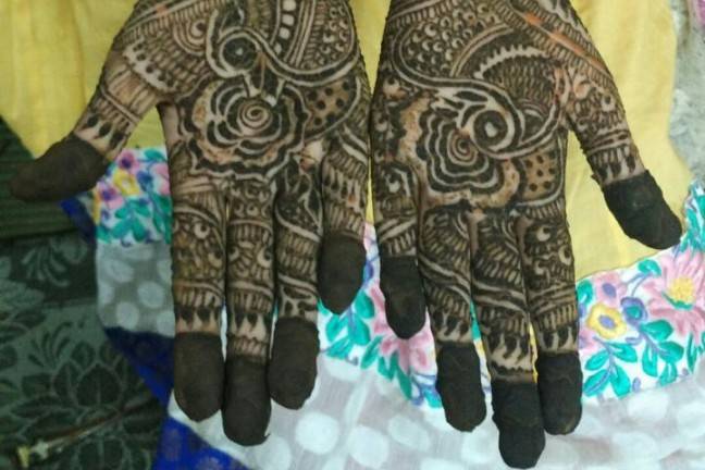 Designer mehndi