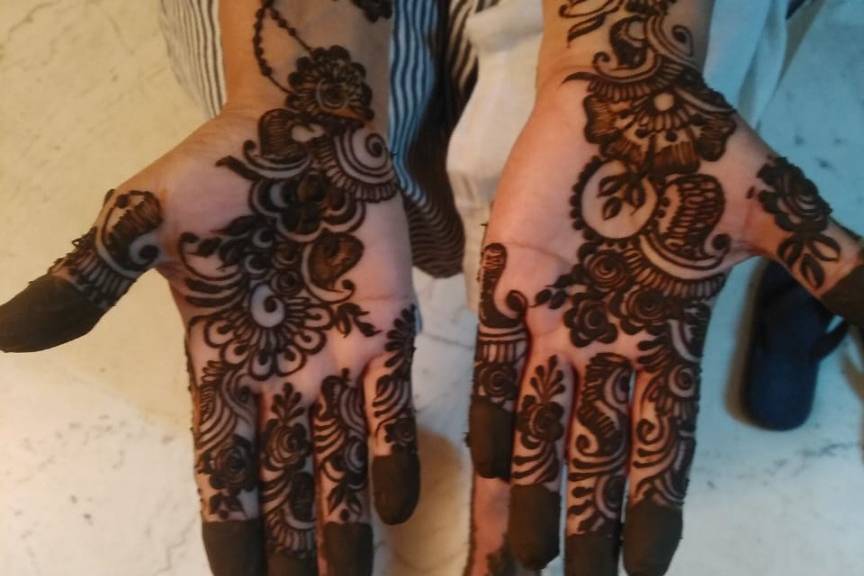 Designer mehndi