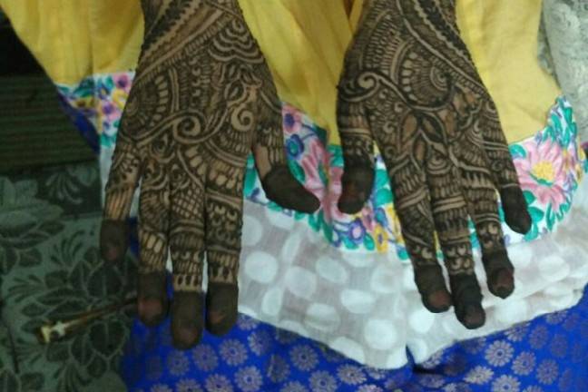 Designer mehndi