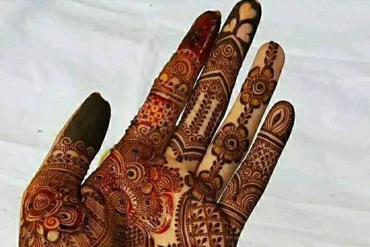 Designer mehndi