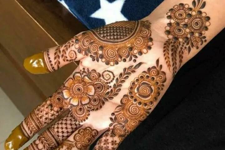 Designer mehndi