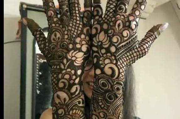 Designer mehndi