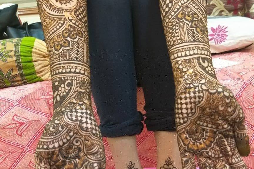 Designer mehndi