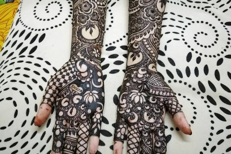 Designer mehndi