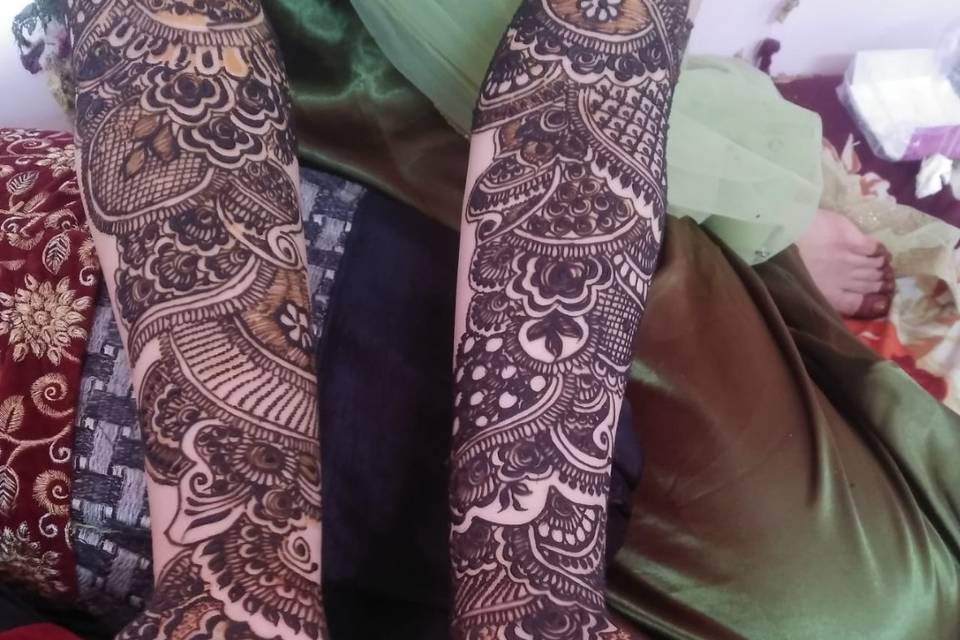 Designer mehndi