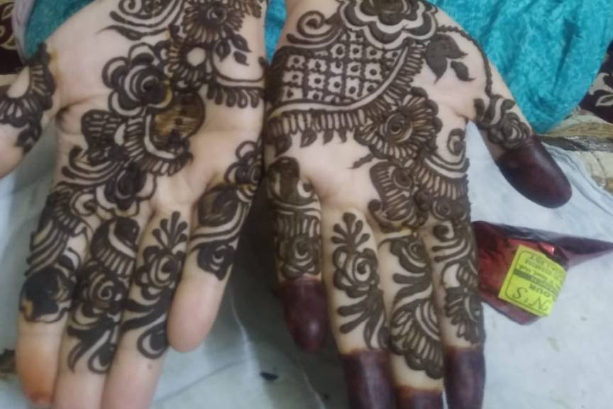 Designer mehndi