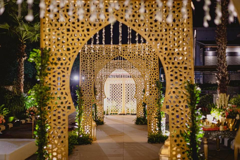 Entrance Decor