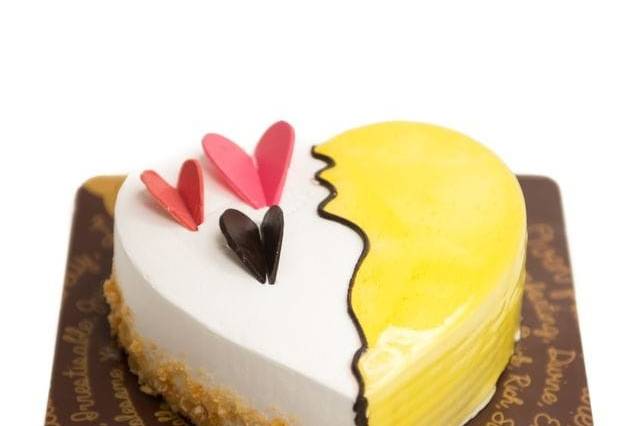 CakeBee, Godwins - Wedding Cake - Peelamedu - Weddingwire.in