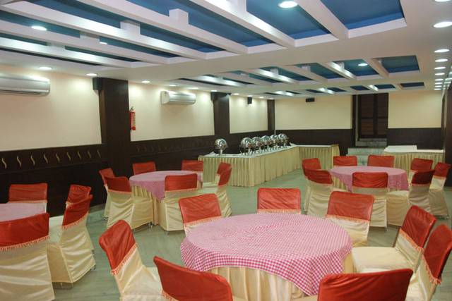 Hotel Crown Royale, Dehradun