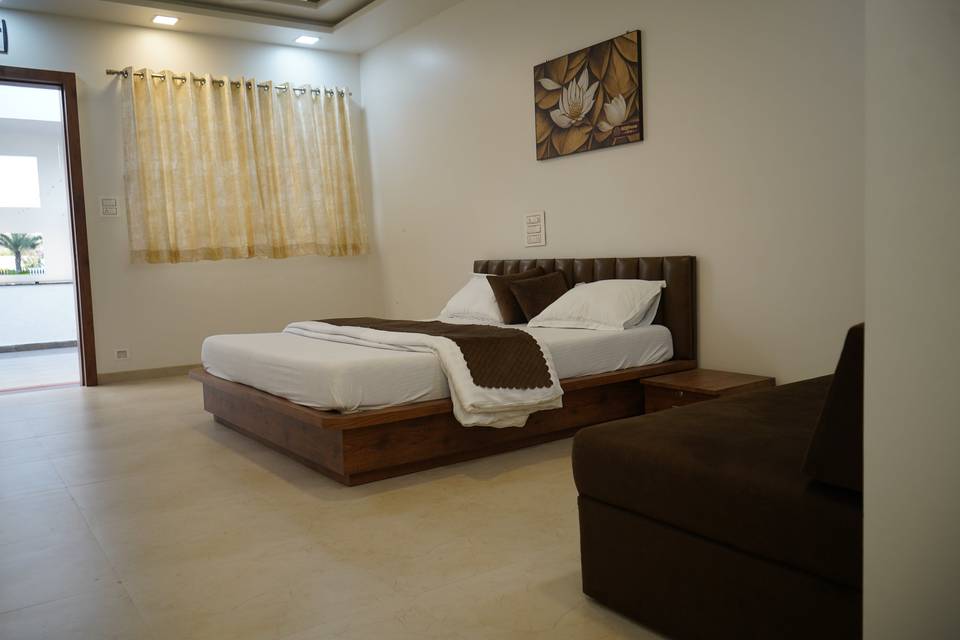 Accommodation